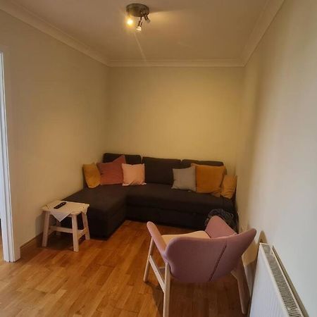 Bright & Lovely & Apartment Whetstone Luaran gambar